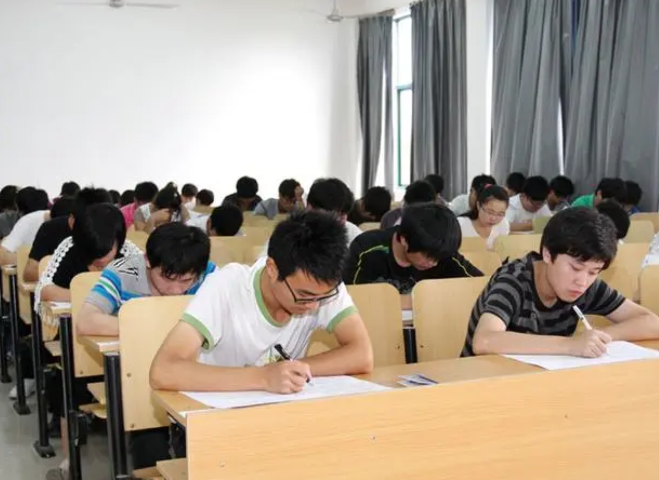 万能快查”小程序:教育信息化的新宠儿插图1 万能快查”小程序:教育信息化的新宠儿插图1