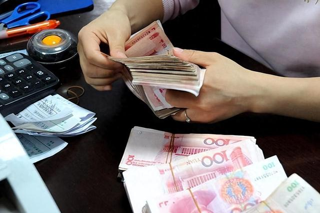 万能快查丨告别纸质烦恼！“万能快查”小程序如何用1分钟解决工资条发放难题？缩略图
